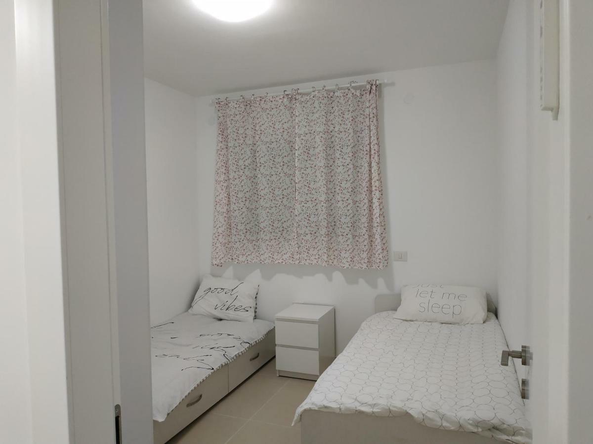 עכו דירה חדשה ליד הים- Akko-Brand New Apartment Экстерьер фото